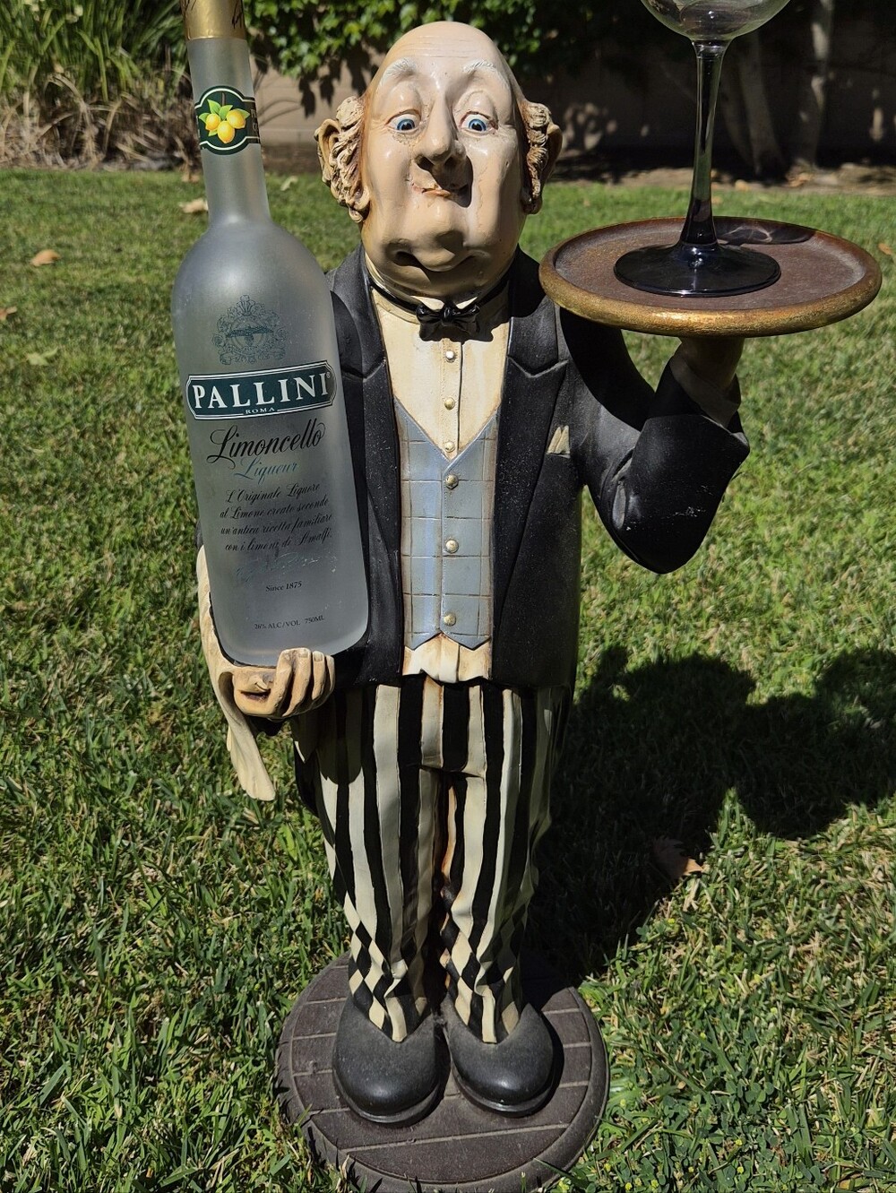 Pawcatuck Connoisseur Butler Wine Holder Statue 25" - EUC